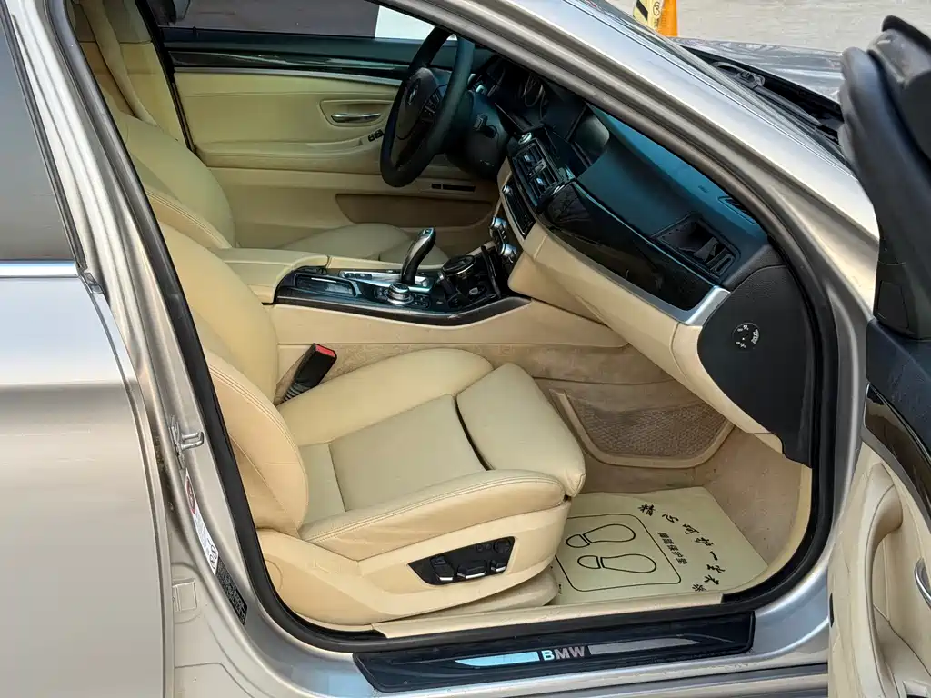 BMW 5 Series 2013 — фото 12