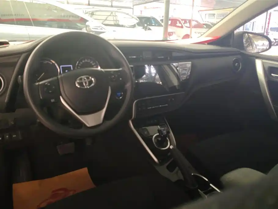 Toyota Corolla Hybrid 2021 — фото 12