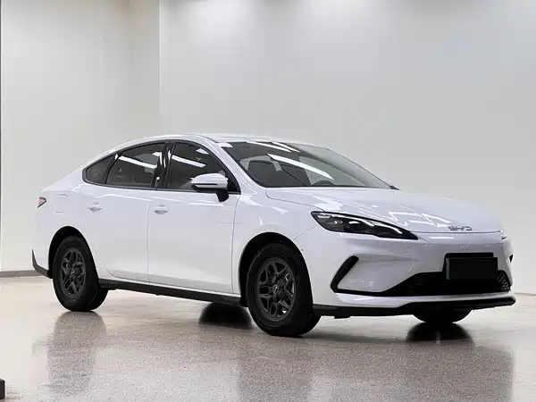 BYD Seal 05 DM-i 2025