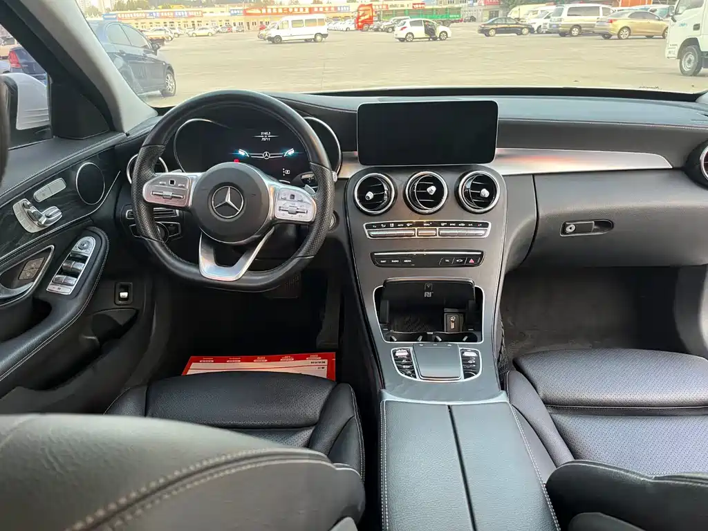Mercedes-Benz C-Class 2019 — фото 10
