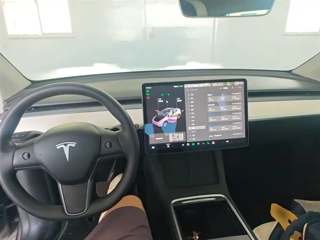 Tesla Model Y 2021 — фото 10