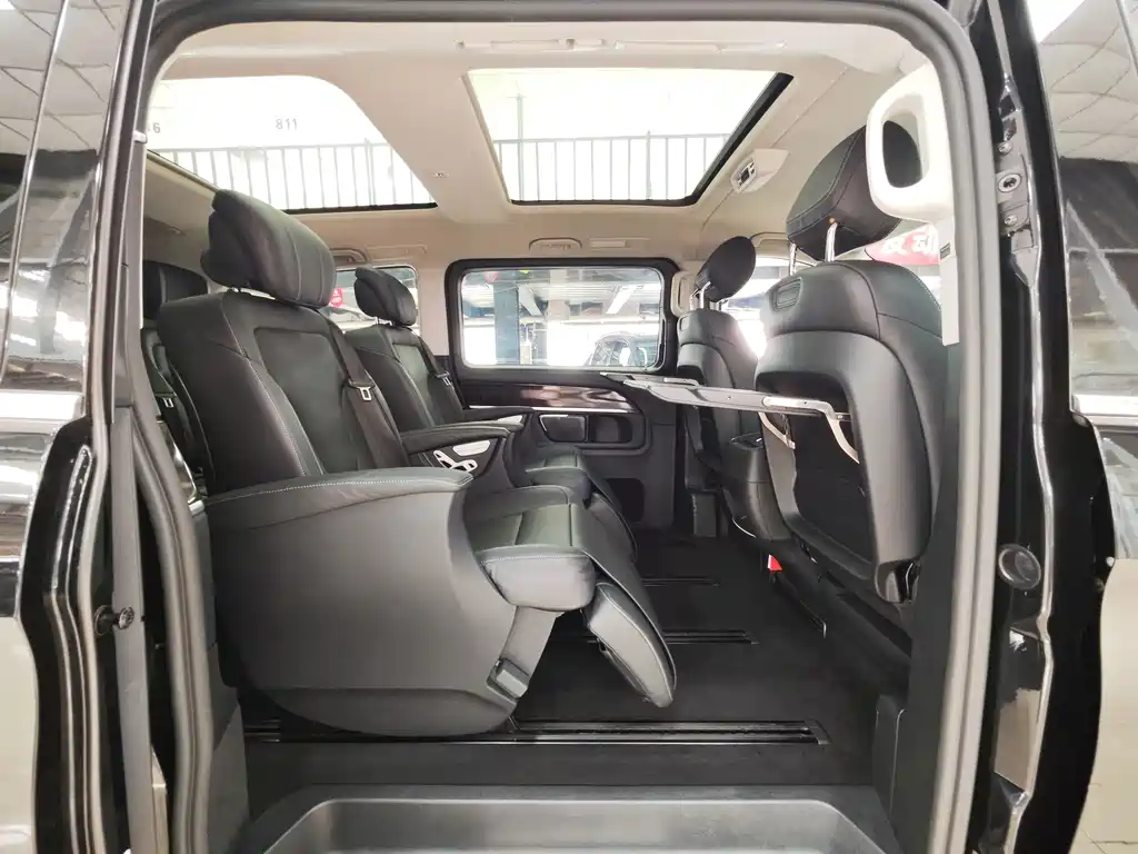 Mercedes-Benz V-Class 2019 — фото 5