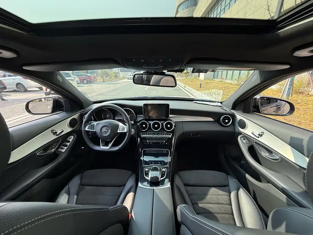 Mercedes-Benz C-Class 2018 — фото 10