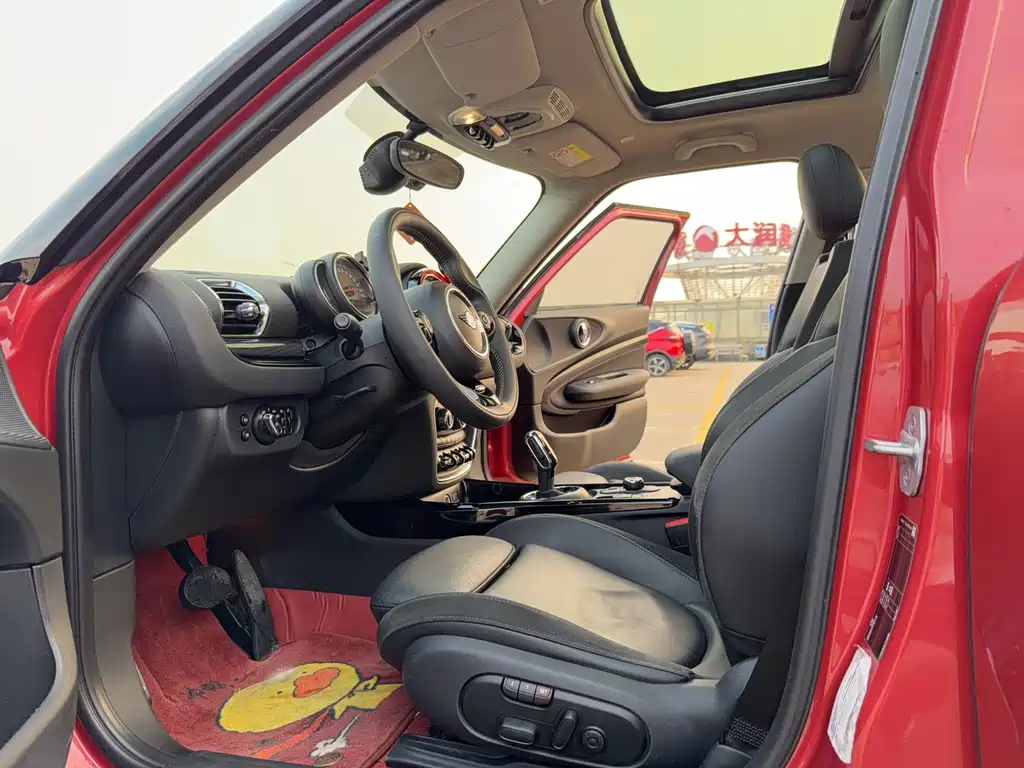MINI Clubman 2019 — фото 10