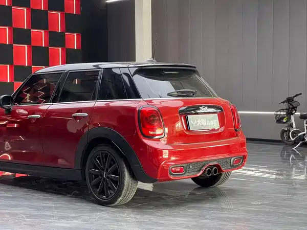 MINI 2016