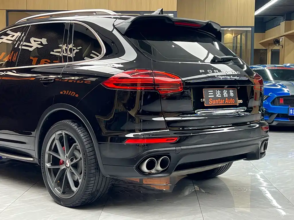 Porsche Cayenne 2013 — фото 13