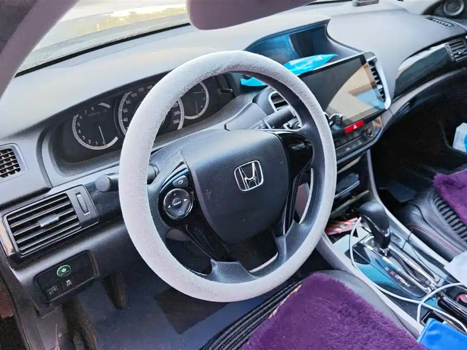 Honda Accord 2016 — фото 15