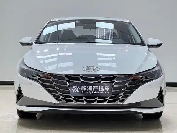 Hyundai Elantra 2023