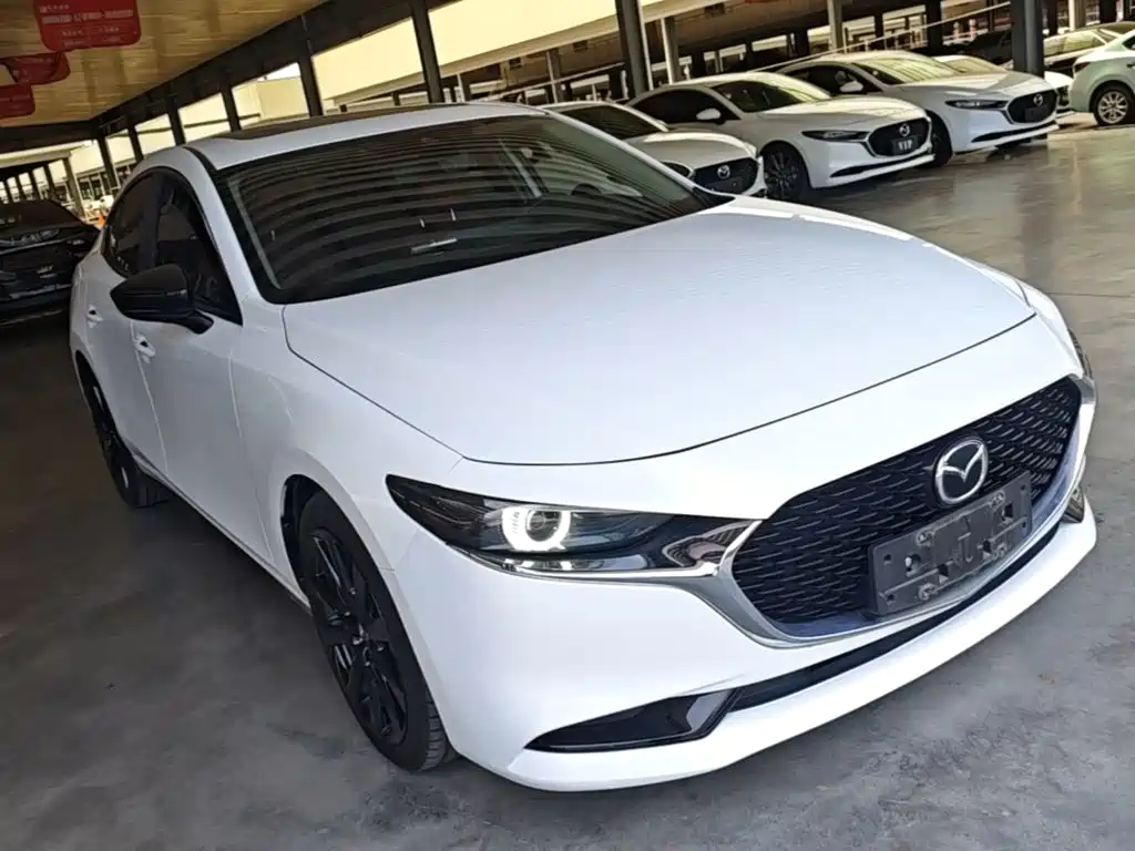 Mazda 3 Axela 2022