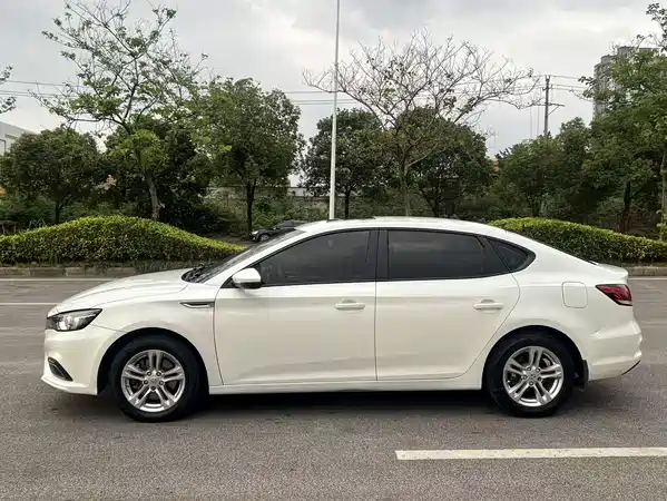 MG MG6 2018