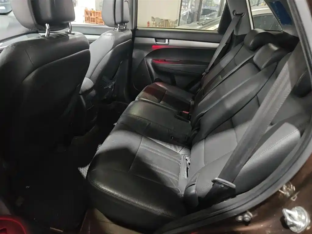 Kia Sorento 2015 — фото 17