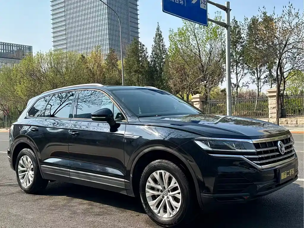 Volkswagen Touareg 2019 — фото 2