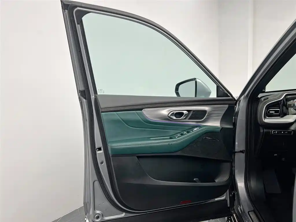 GAC Motor Trumpchi GS8 2022 — фото 12