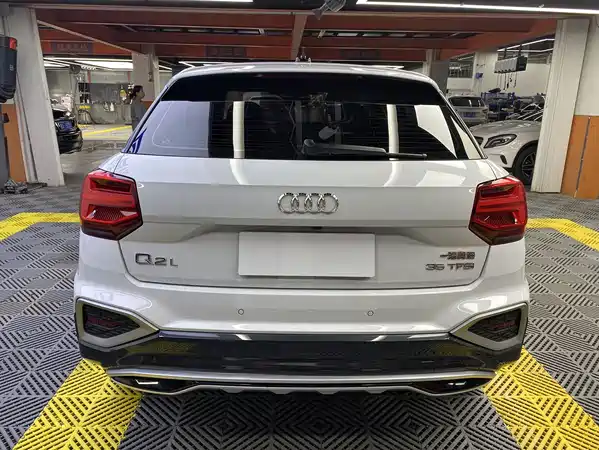 Audi Q2L 2022