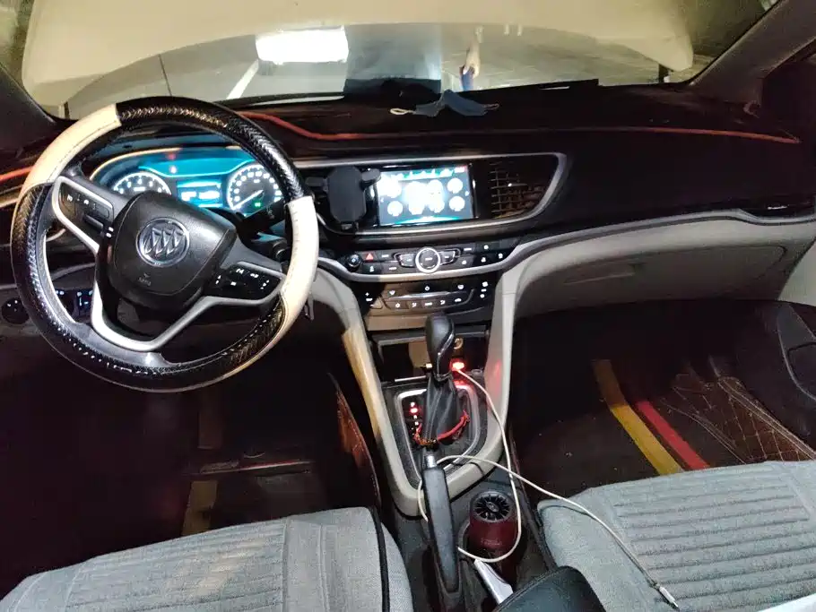 Buick Excelle 2019 — фото 12