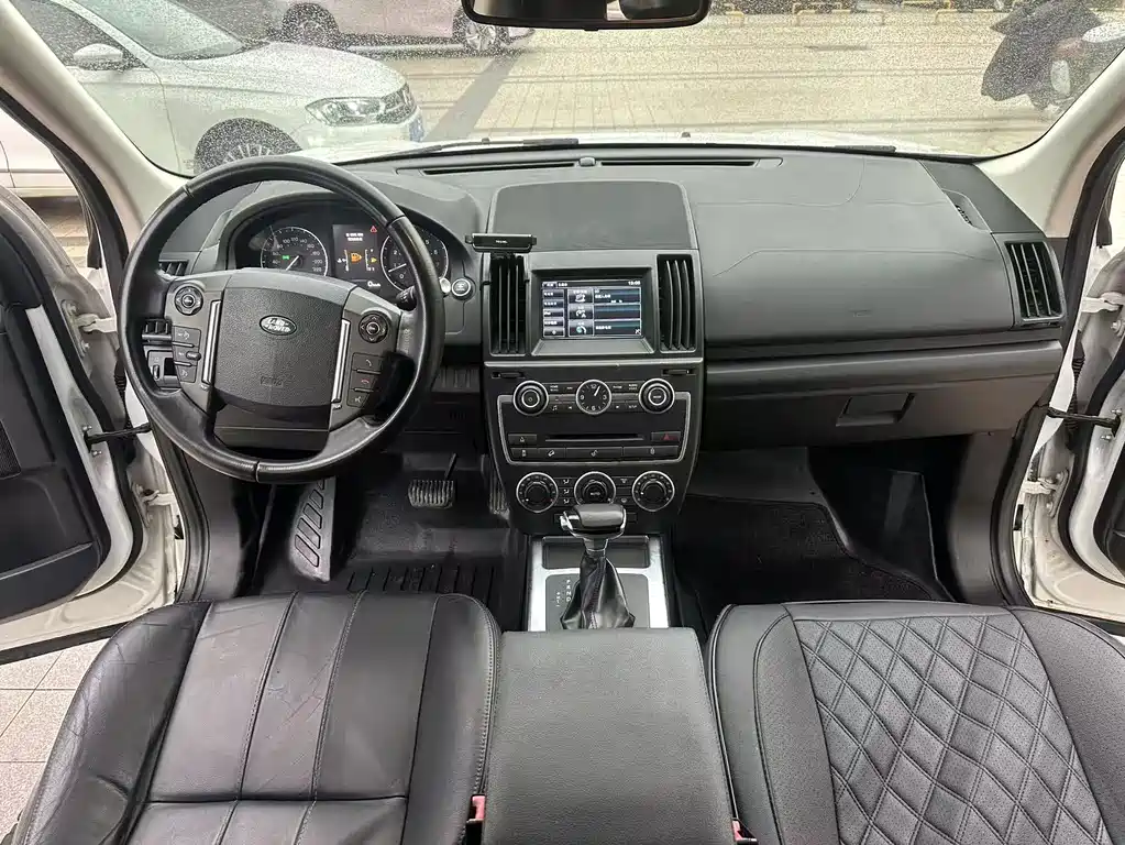 Land Rover Freelander 2 2014 — фото 19