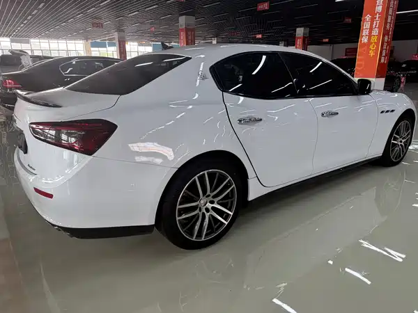 Maserati Ghibli 2016
