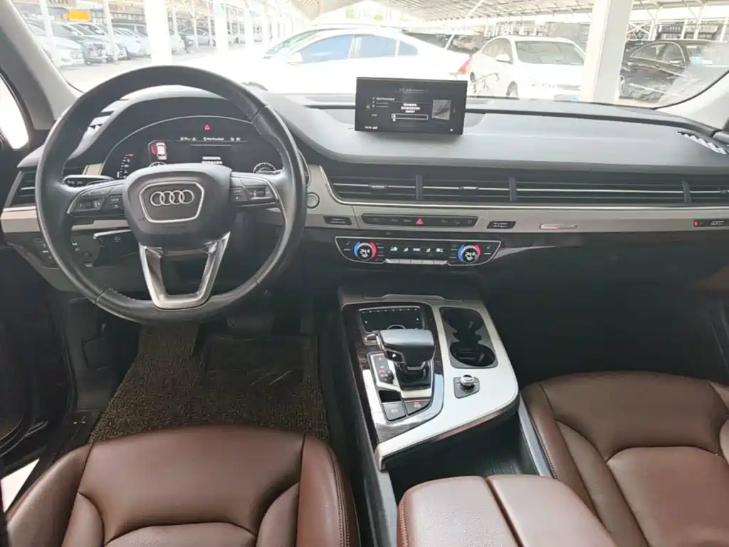 Audi Q7 2017 — фото 10