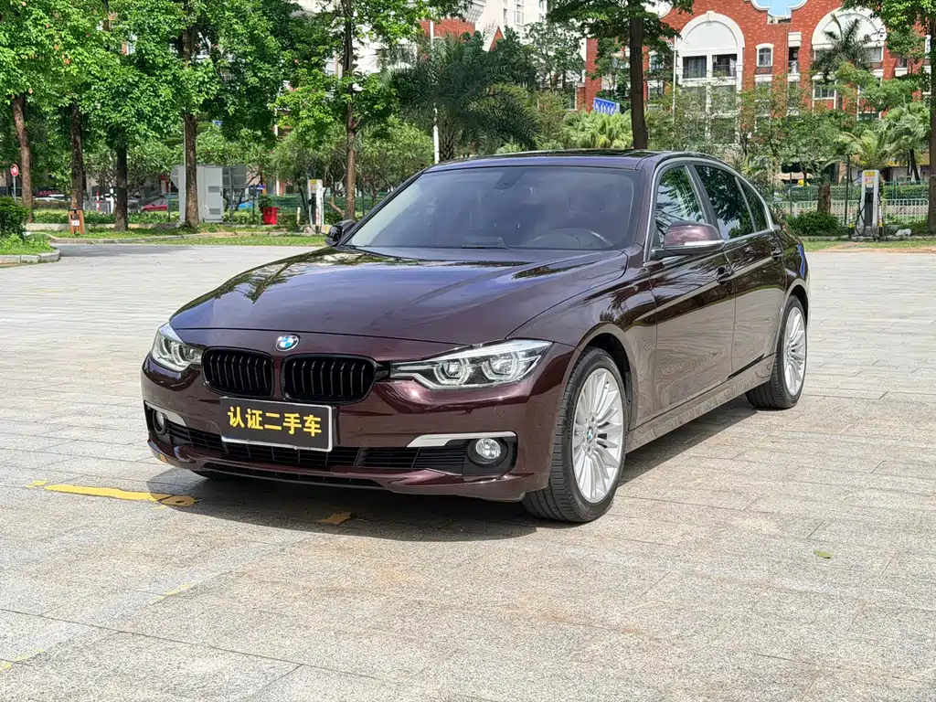 BMW 3 Series 2018 — фото 1