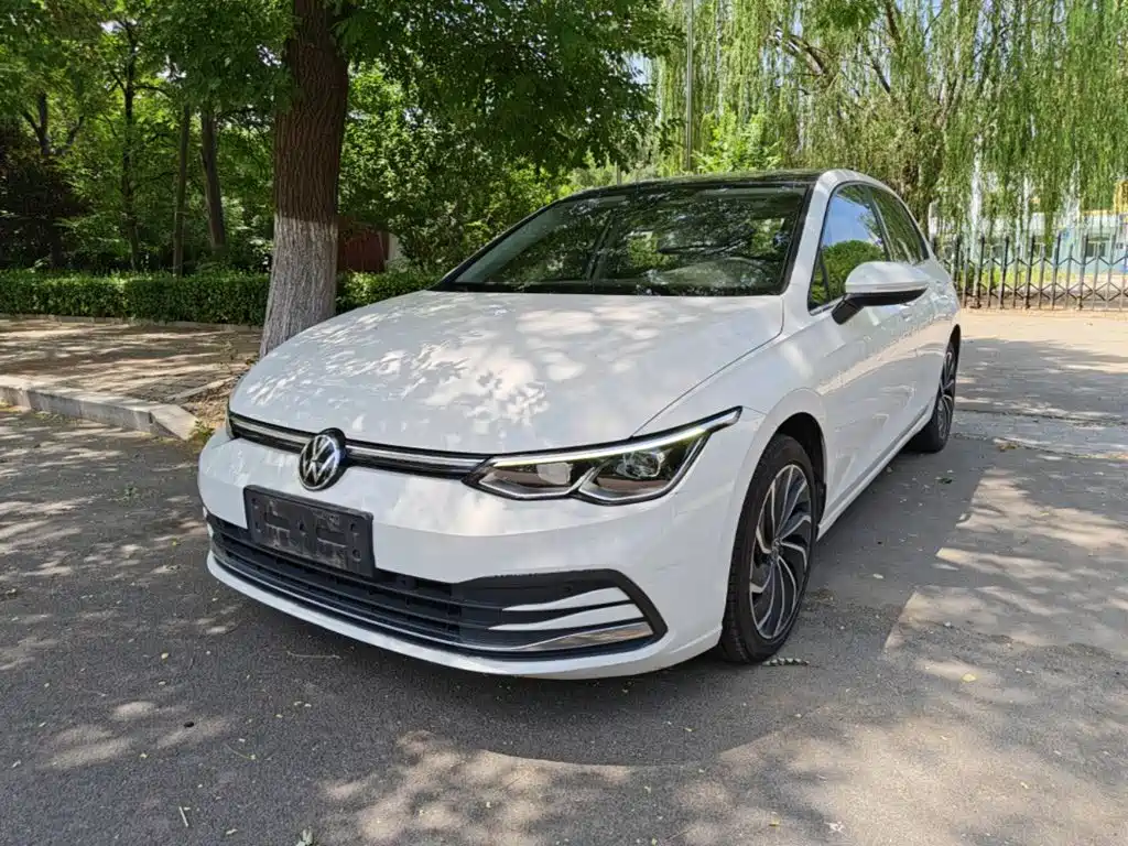 Volkswagen Golf 2024