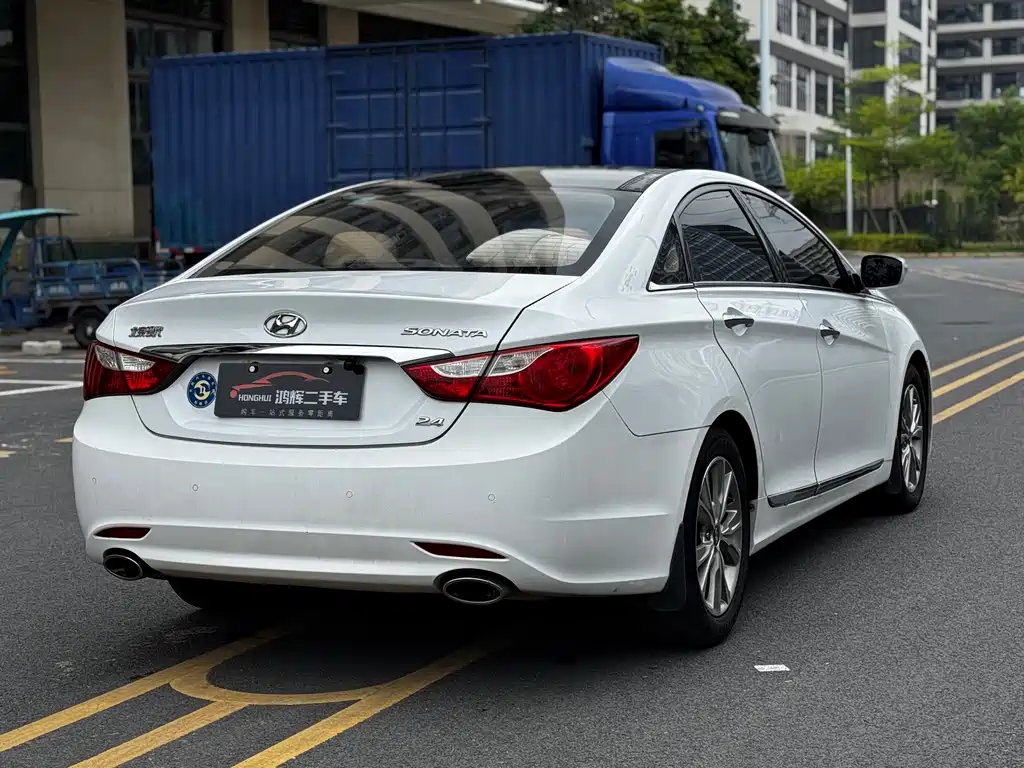 Hyundai Sonata 2014 — фото 9
