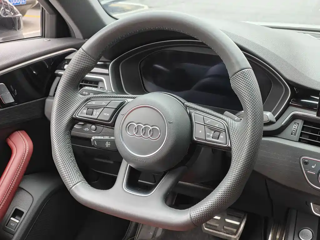 Audi A4L 2025 — фото 5