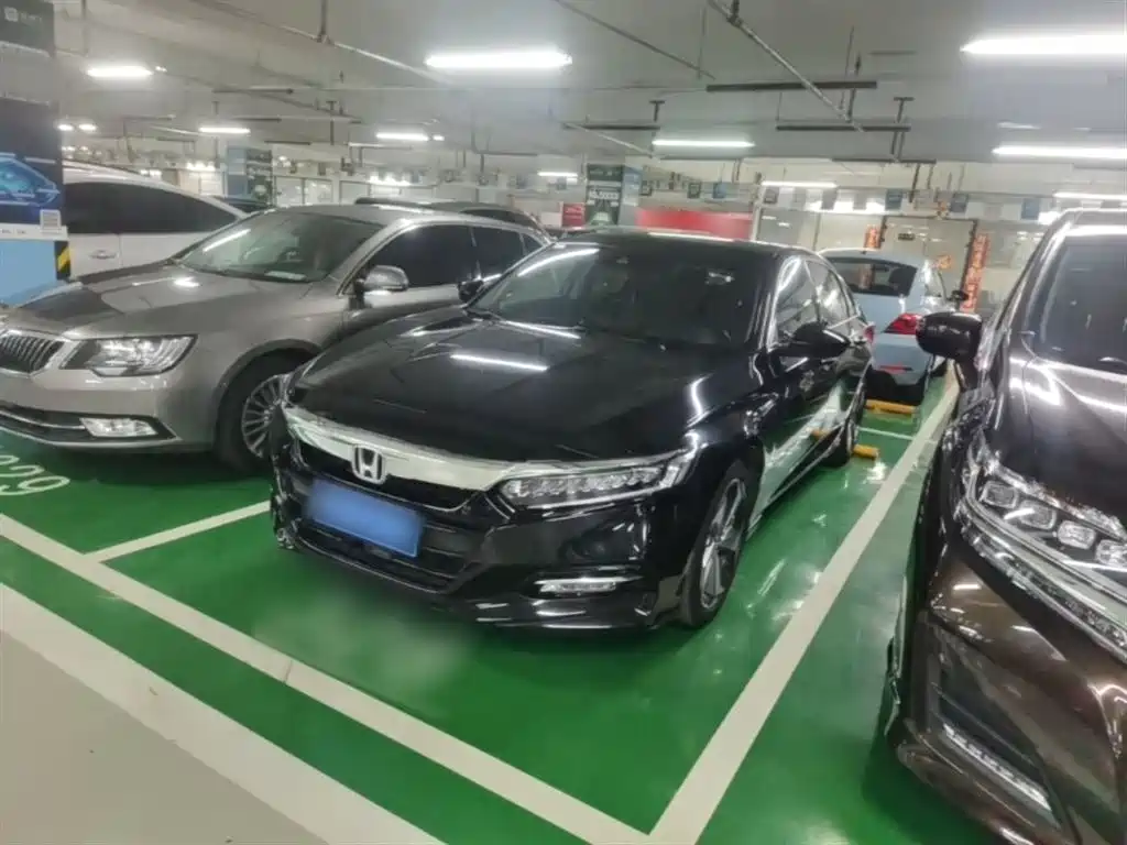 Honda Accord 2019 — фото 1