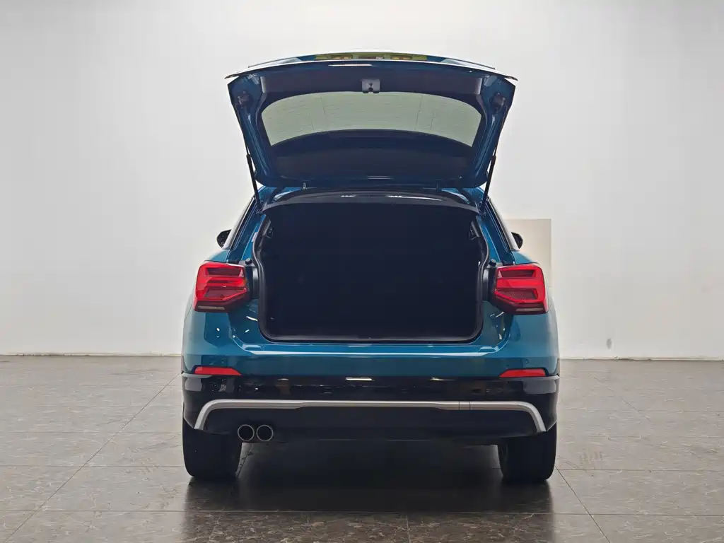 Audi Q2L 2020 — фото 13