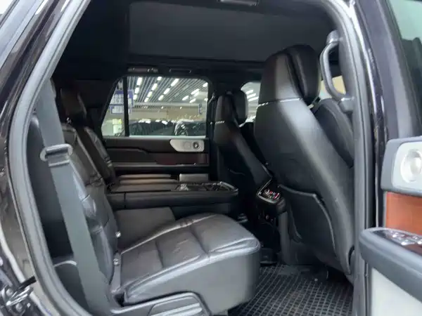 Lincoln Navigator 2022