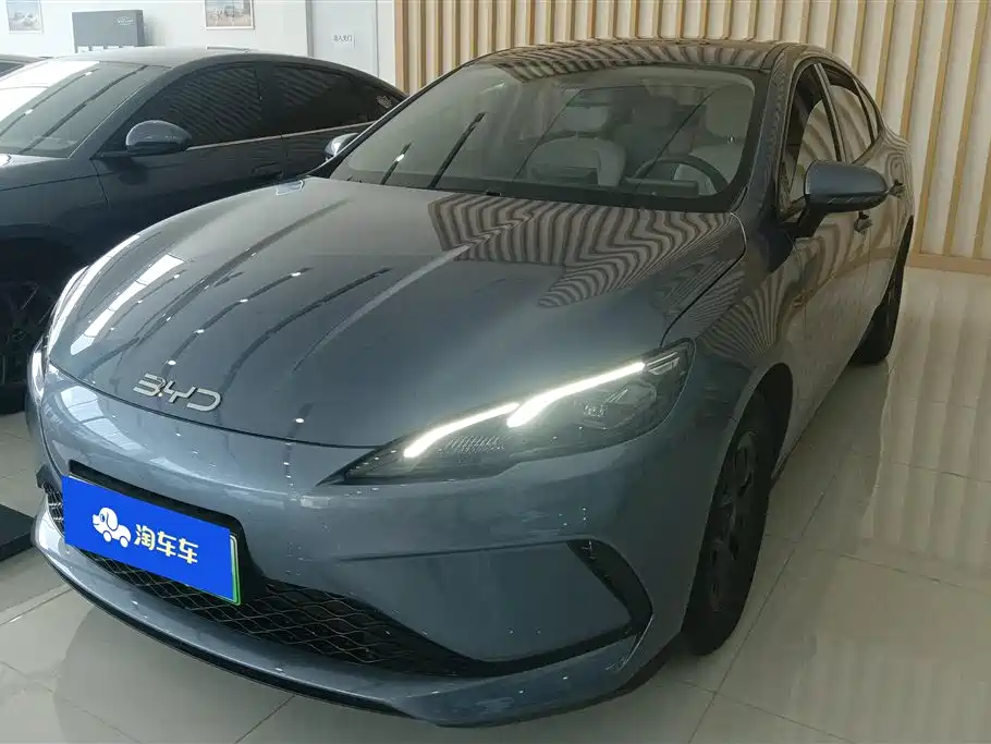 BYD Seal 05 DM-i 2025