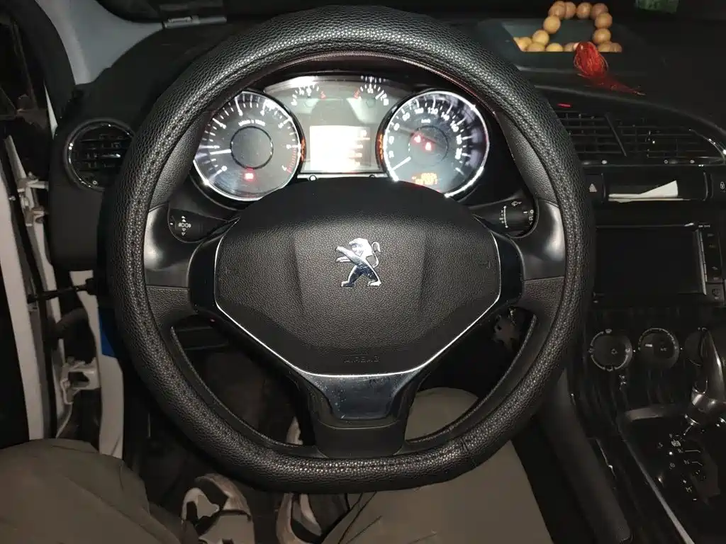 Peugeot 3008 2015 — фото 3