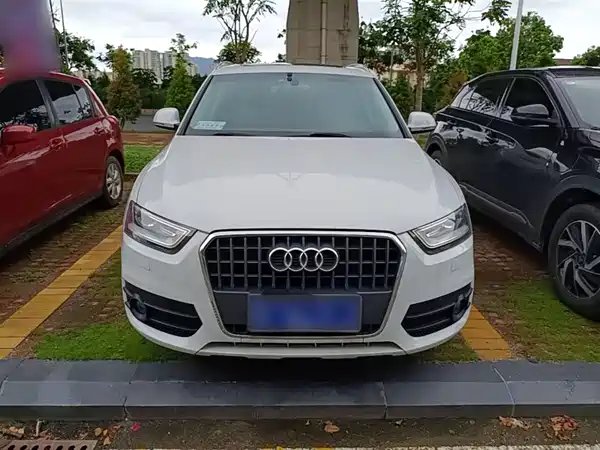 Audi Q3 2015