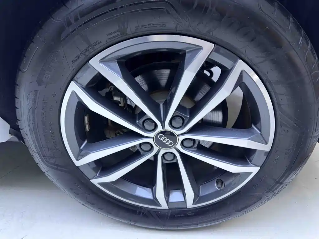 Audi Q3 2022 — фото 18