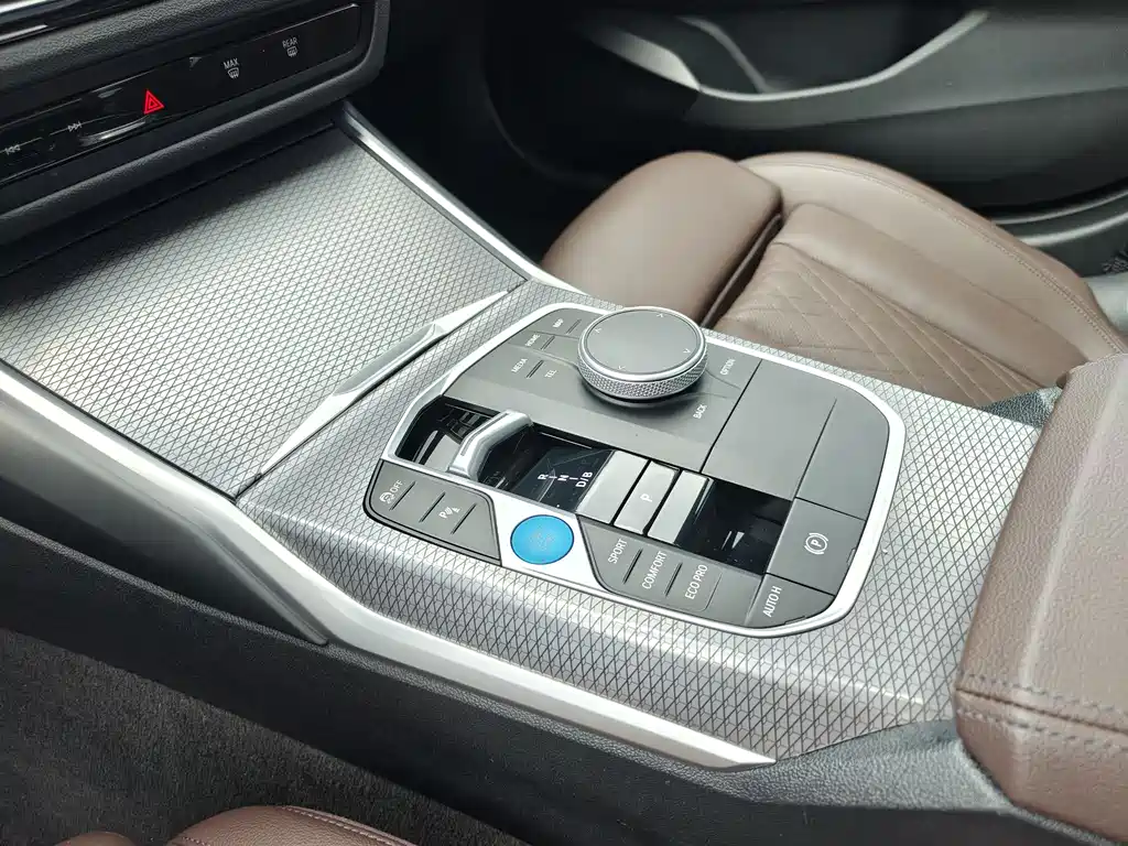 BMW i3 2024 — фото 16