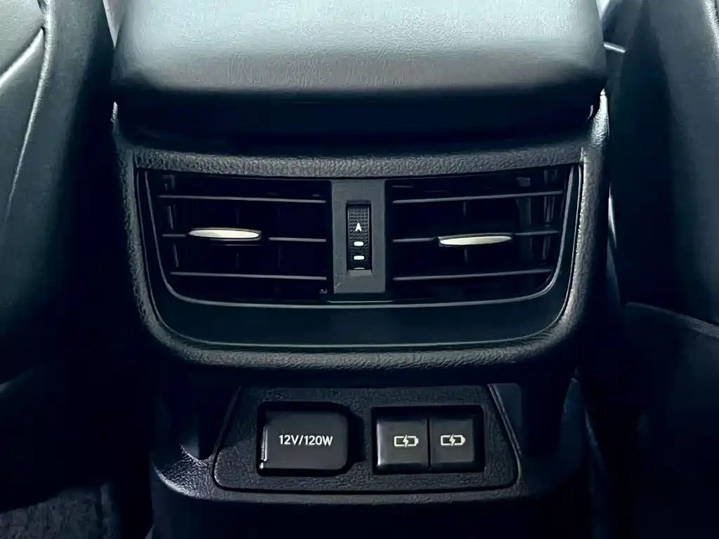 Lexus ES 2023 — фото 11