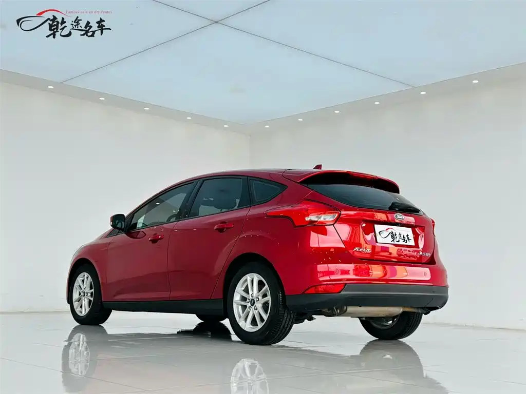 Ford Focus 2017 — фото 5