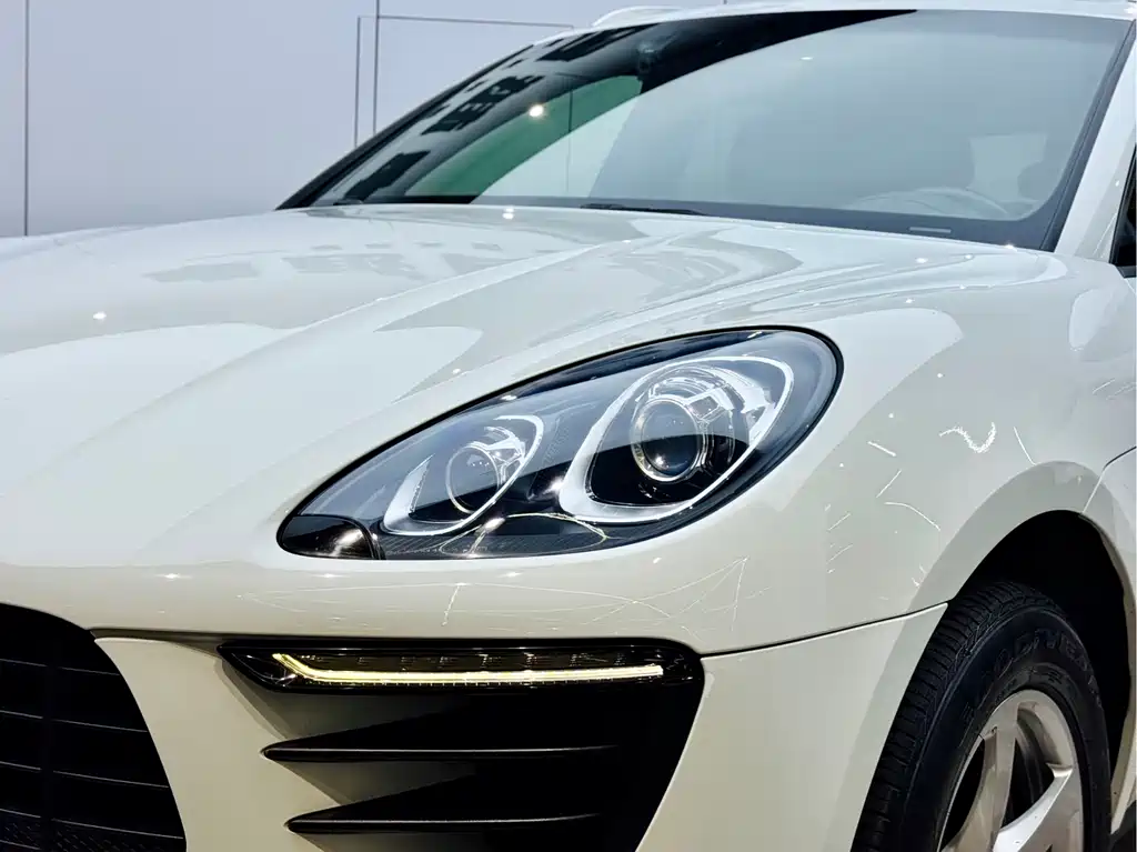 Porsche Macan 2015 — фото 20