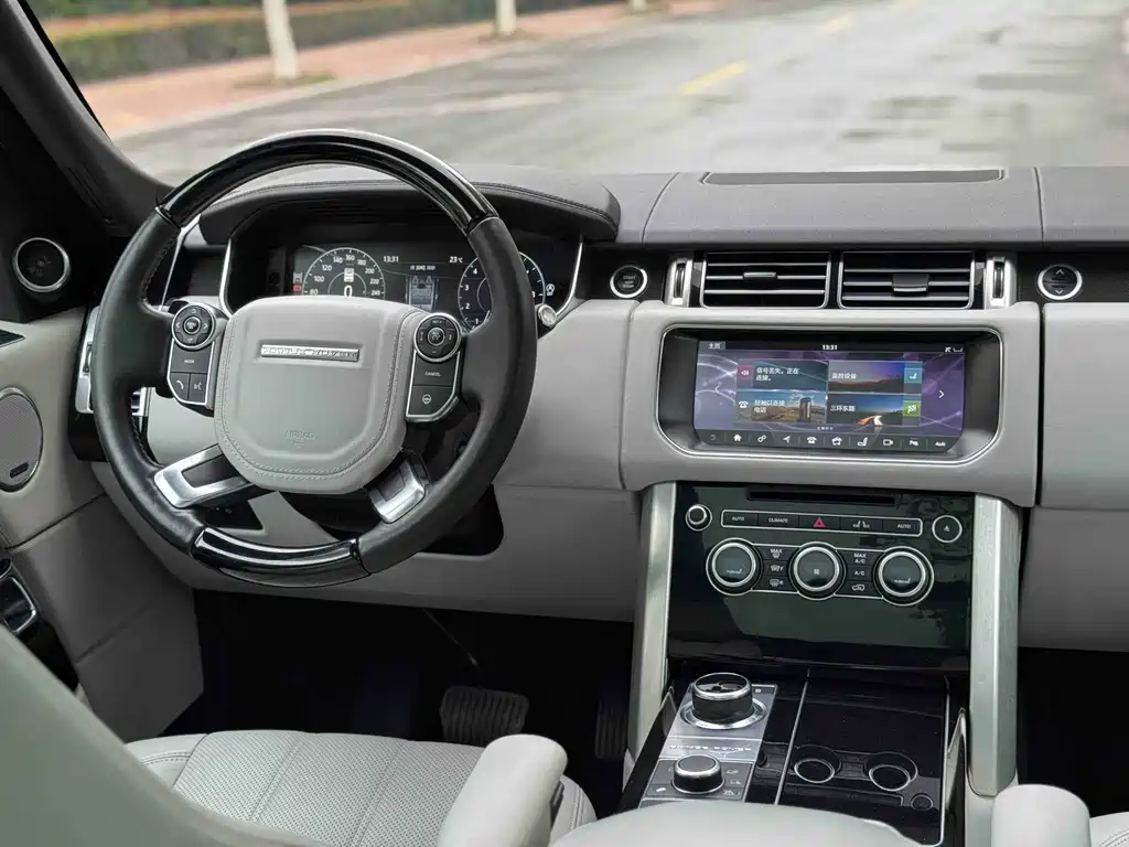Land Rover Range Rover 2018 — фото 6