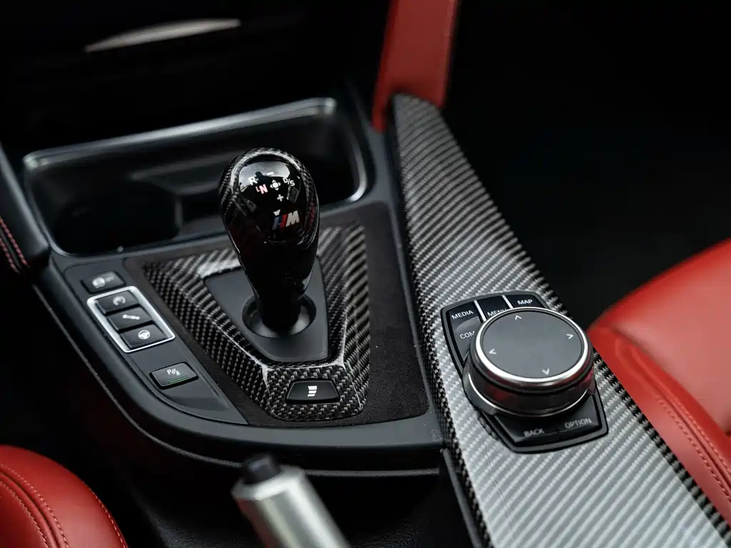 BMW M4 2019 — фото 13