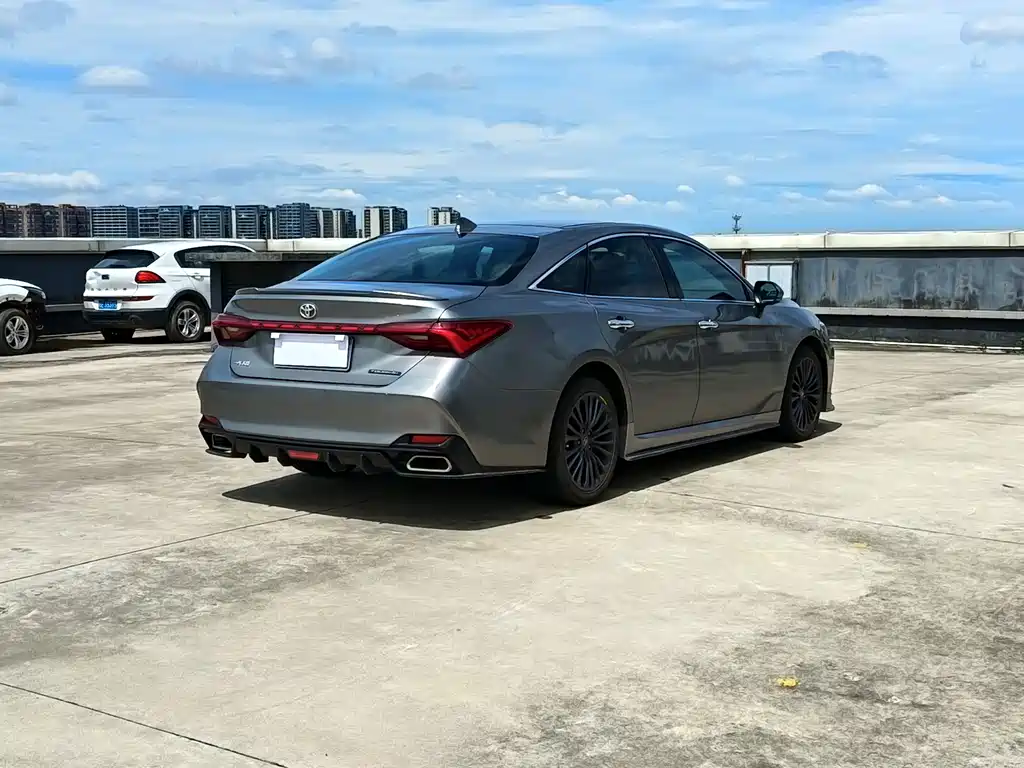 Toyota Avalon 2019 — фото 4