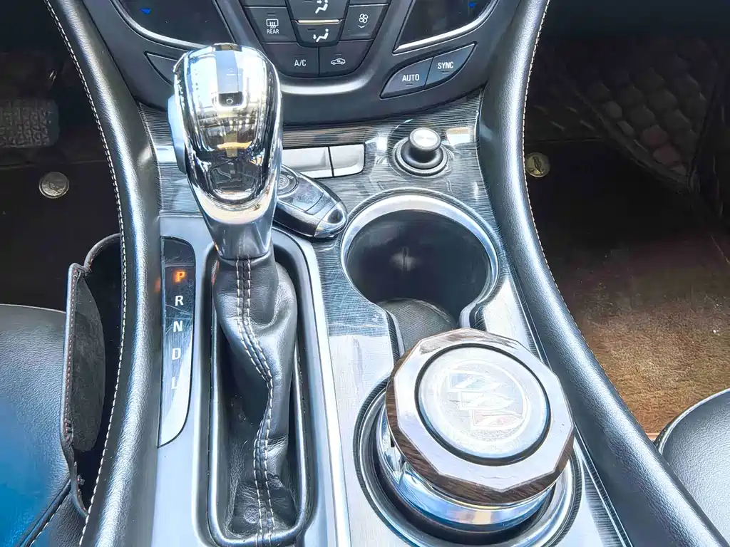 Buick Envision Plus 2016 — фото 6