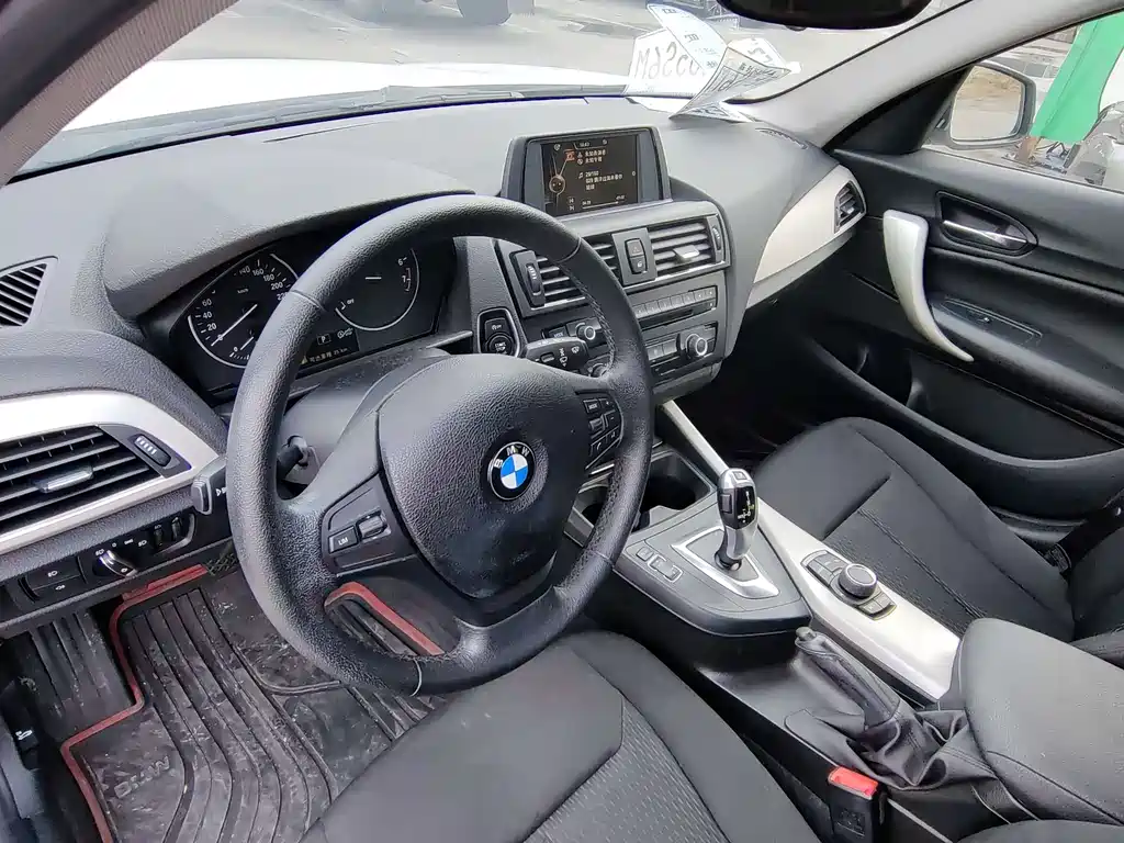 BMW 1 Series 2014 — фото 9