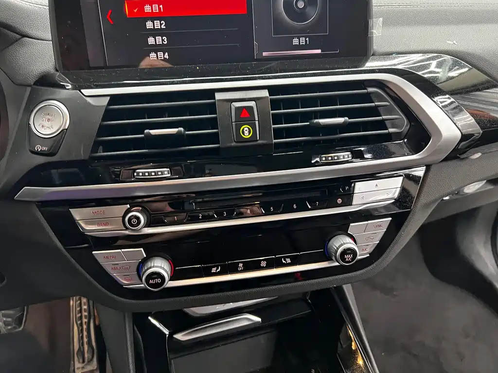 BMW X3 2018 — фото 9