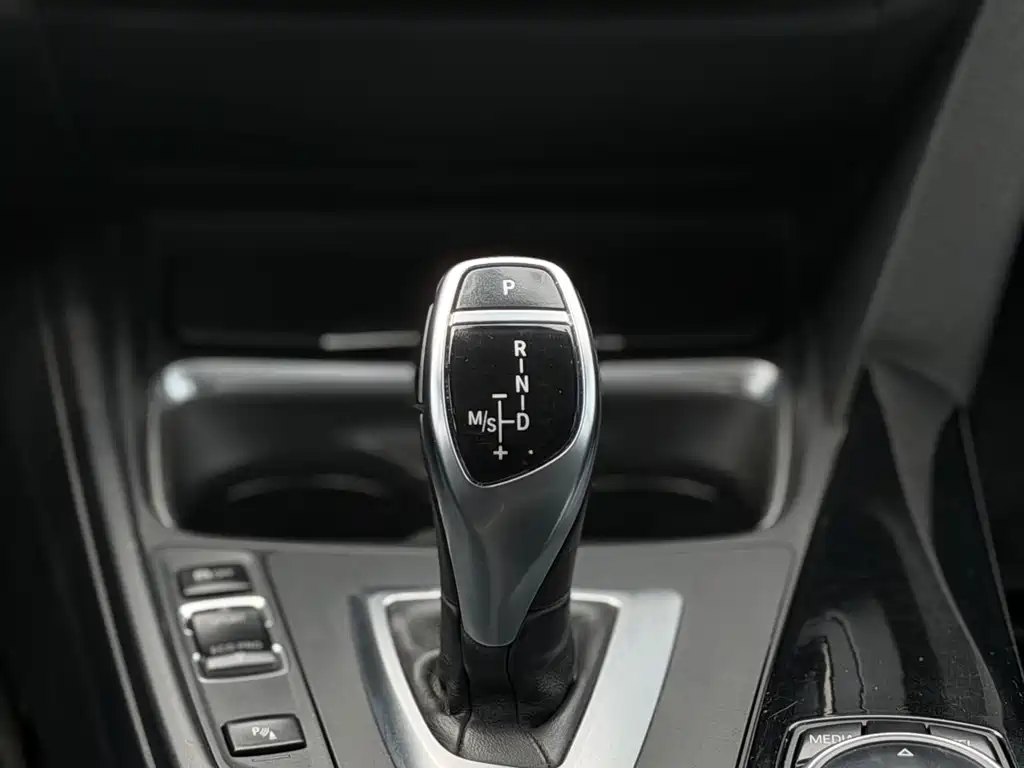 BMW 3 Series 2014 — фото 14