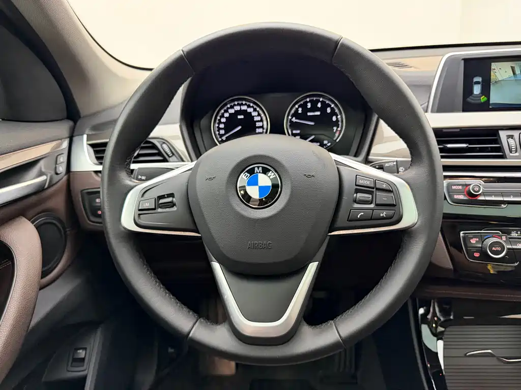 BMW X1 2019 — фото 11