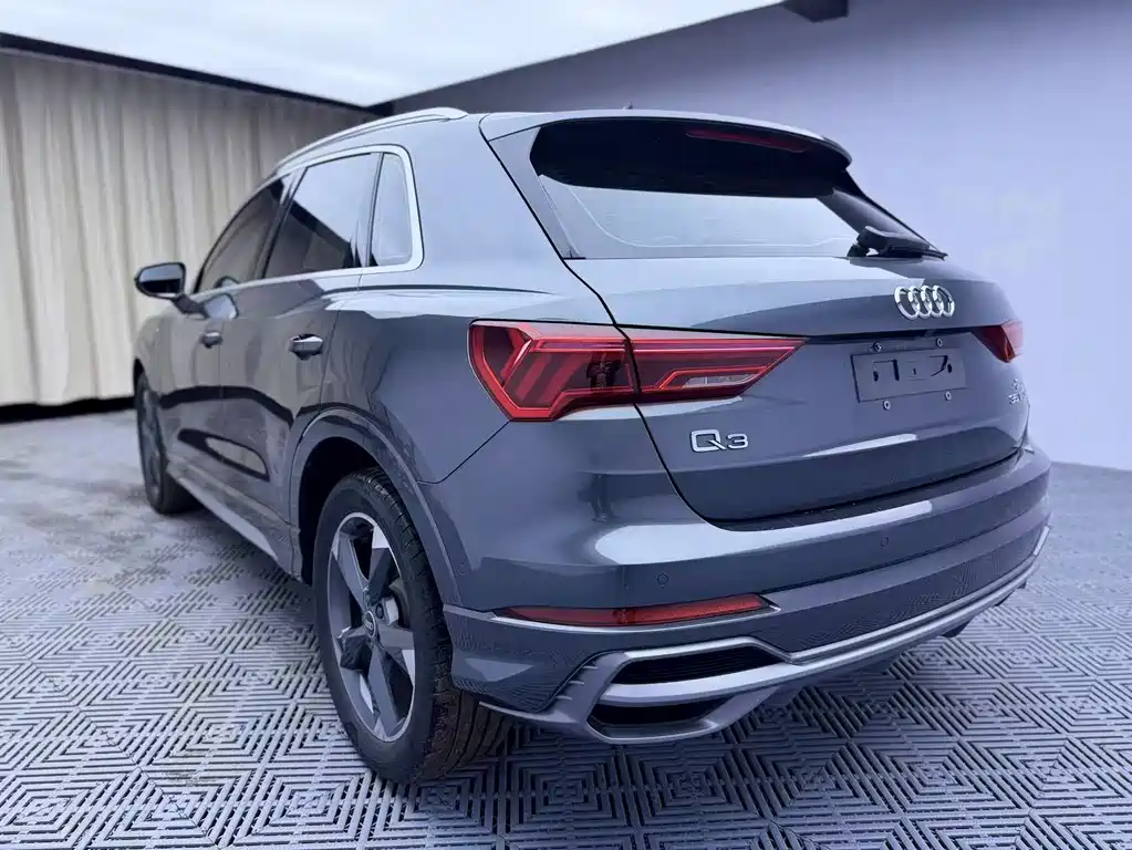 Audi Q3 2022 — фото 9