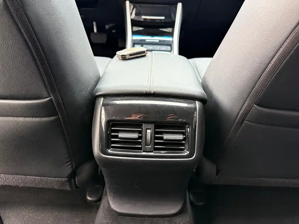 Honda Accord 2018 — фото 14
