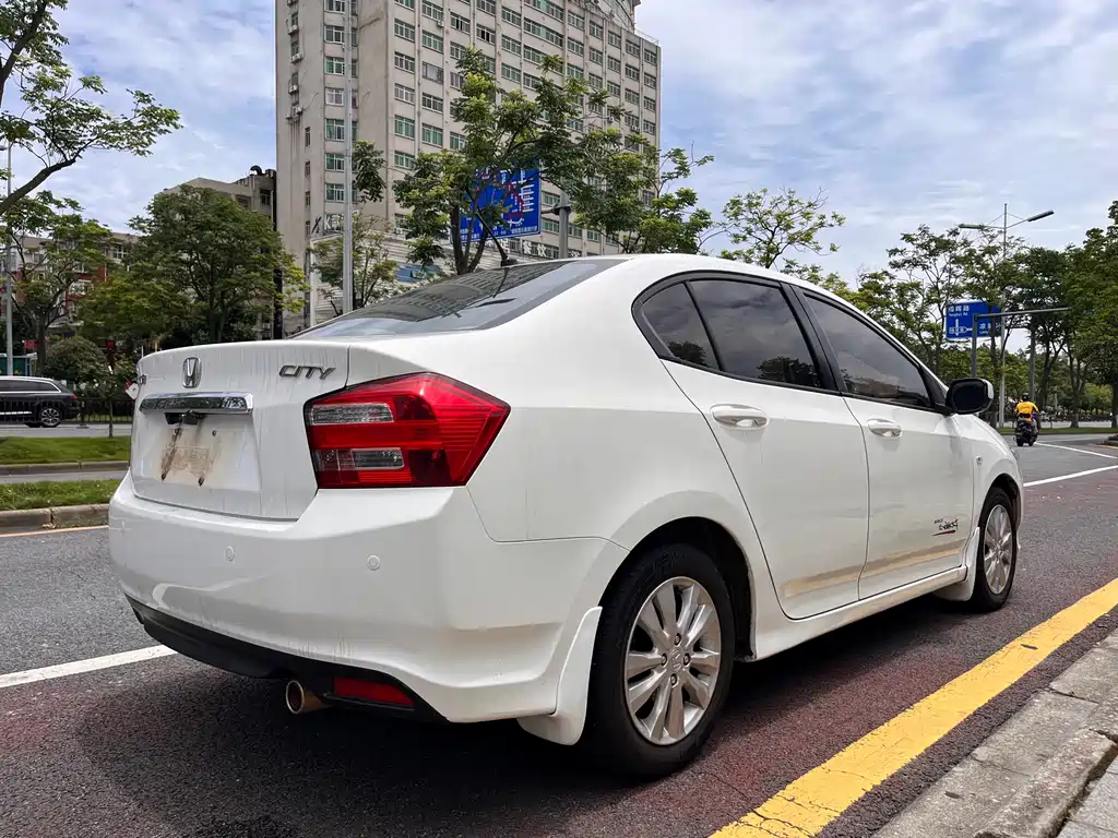 Honda City Classic 2014 — фото 13