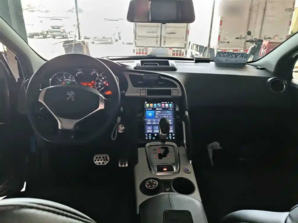 Peugeot 3008 2016 — фото 10