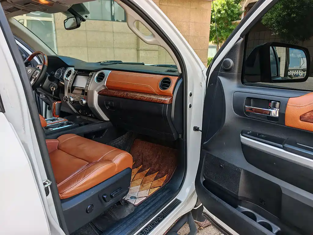 Toyota Tantu 2015 — фото 13